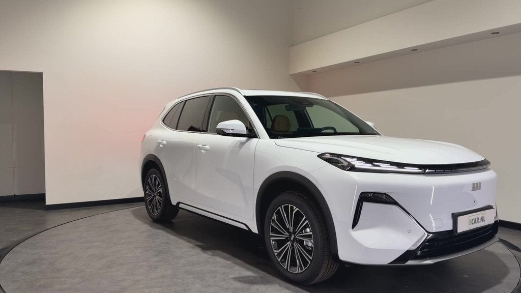 GEELY Starray EM-i 1.5 Max+ | Launch Edition (bj 2026), Huisgarantie, 4 cilinders, Met garantie (alle), Nieuw