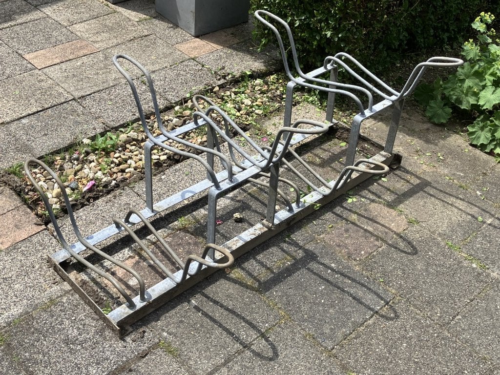 Dubbelzijdig fietsenrek voor 8 fietsen, Fietsen en Brommers, Fietsaccessoires | Fietsenrekken, Ophalen, Gebruikt