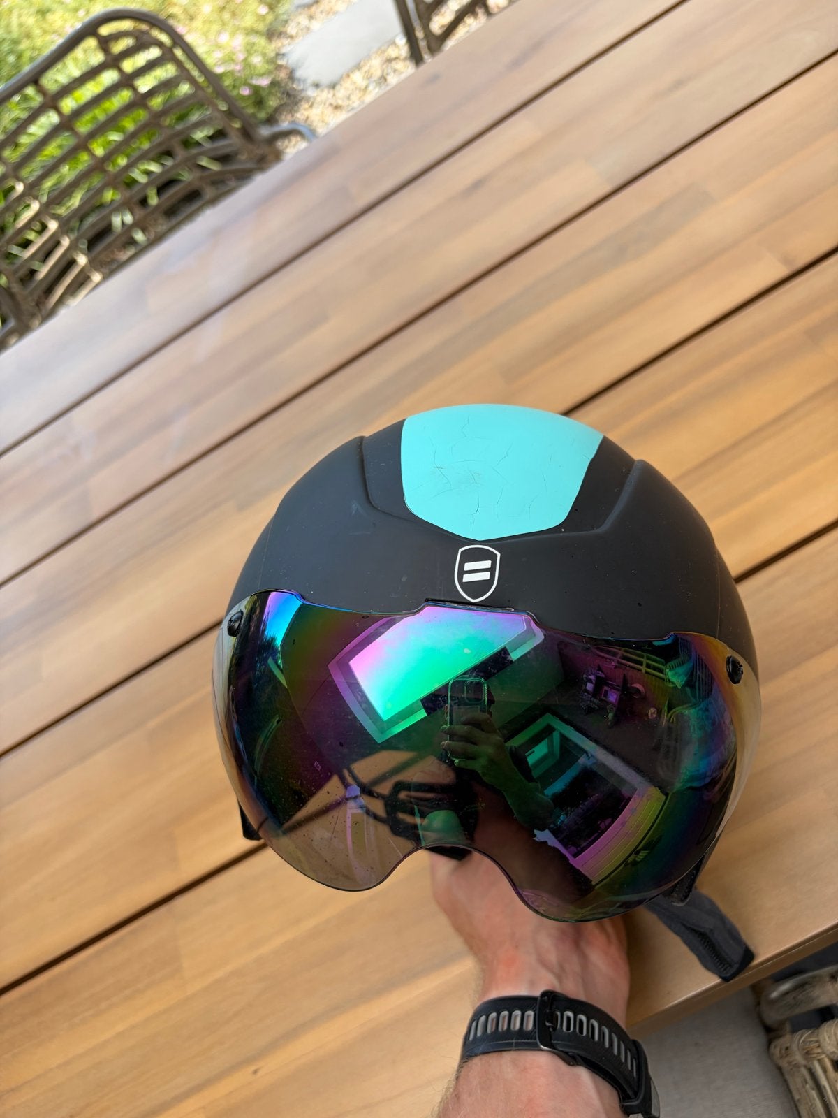 AGU fietshelm met vizier - Zwart/Turquoise, Fietsen en Brommers, Fietsaccessoires | Fietshelmen, Ophalen of Verzenden, Gebruikt