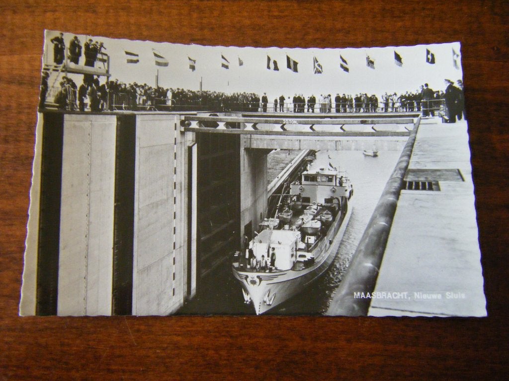 H40 - Maasbracht - Opening Sluis - Mooi/Oud - 2, Ophalen of Verzenden, 1960 tot 1980, Limburg
