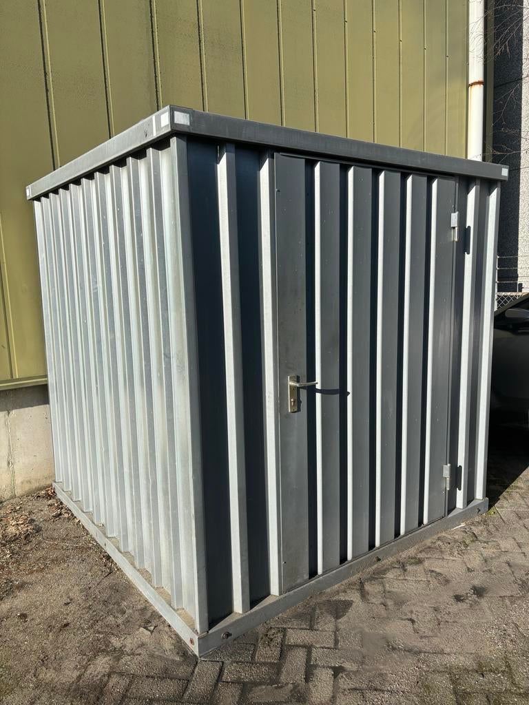 Bos 2x2 demontabale container, Ophalen