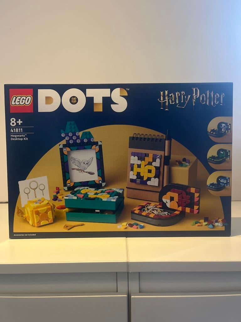 LEGO DOTS Harry Potter Hogwarts Desktop Kit 41811 Nieuw, Lego, Ophalen of Verzenden, Complete set, Ongeopend/sealed