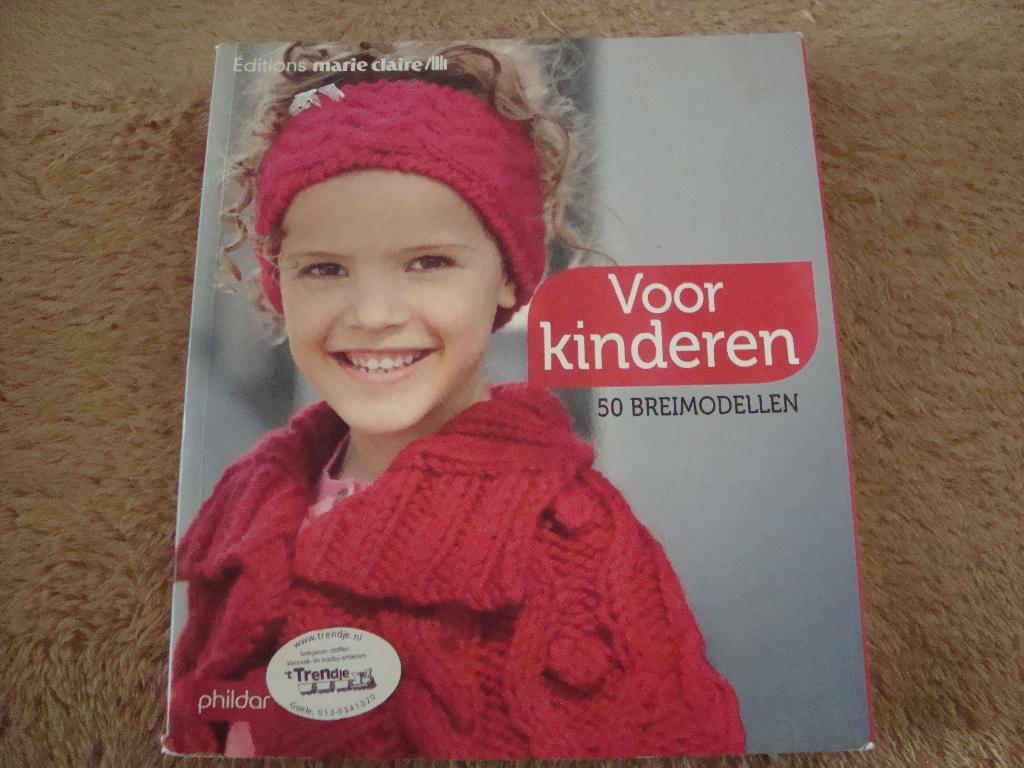 50 breimodellen voor kinderen, Ophalen of Verzenden, Zo goed als nieuw, Breien, Patroon of Boek