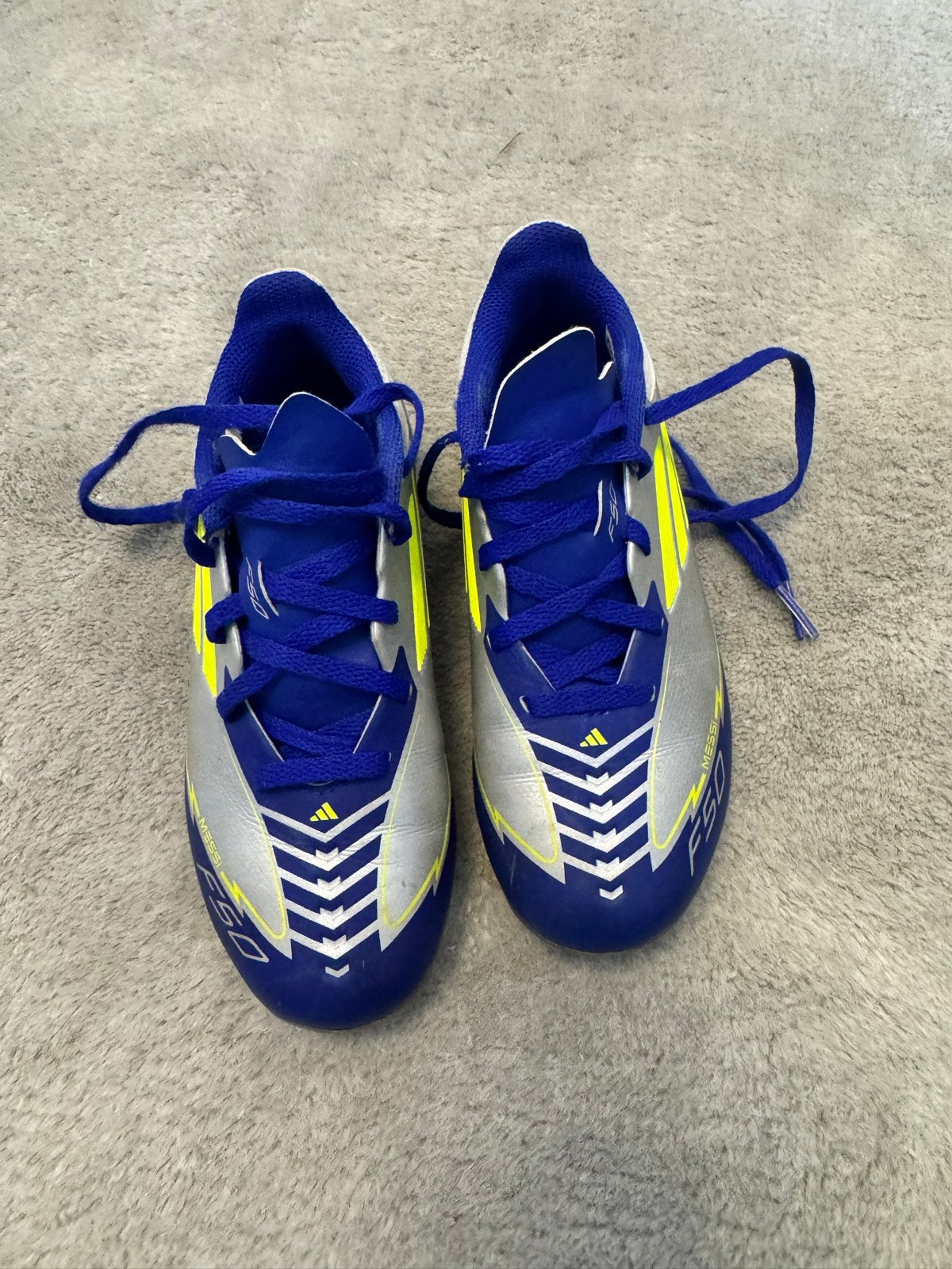 Adidas FSO Voetbalschoenen kind Maat 32 - Blauw/Zilver/Geel, Maat XS of kleiner, Ophalen, Zo goed als nieuw, Schoenen