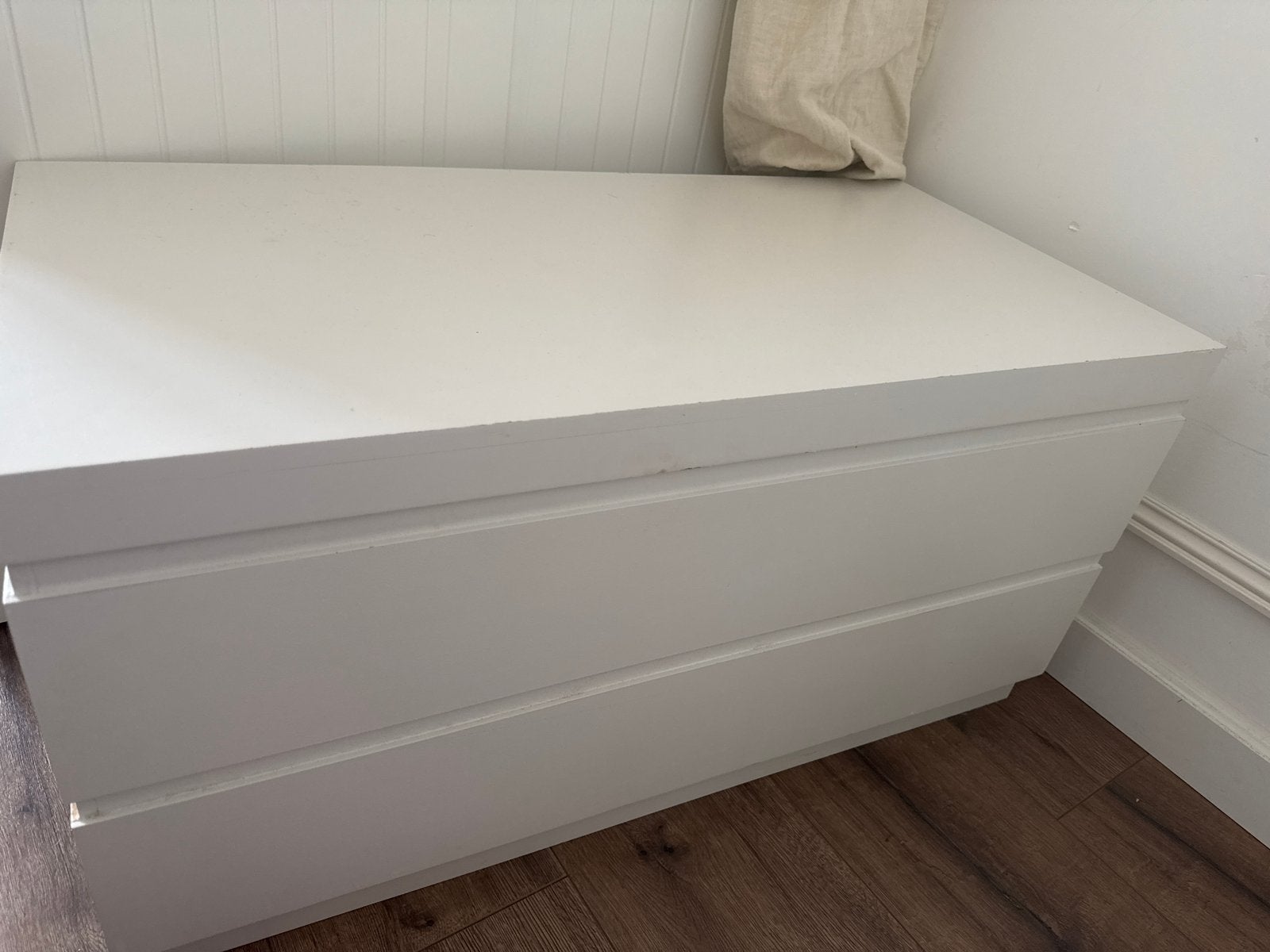 Witte speelgoedkist met gebruikssporen, Huis en Inrichting, Woonaccessoires | Kisten, Ophalen, Gebruikt, 50 tot 100 cm, 75 tot 100 cm