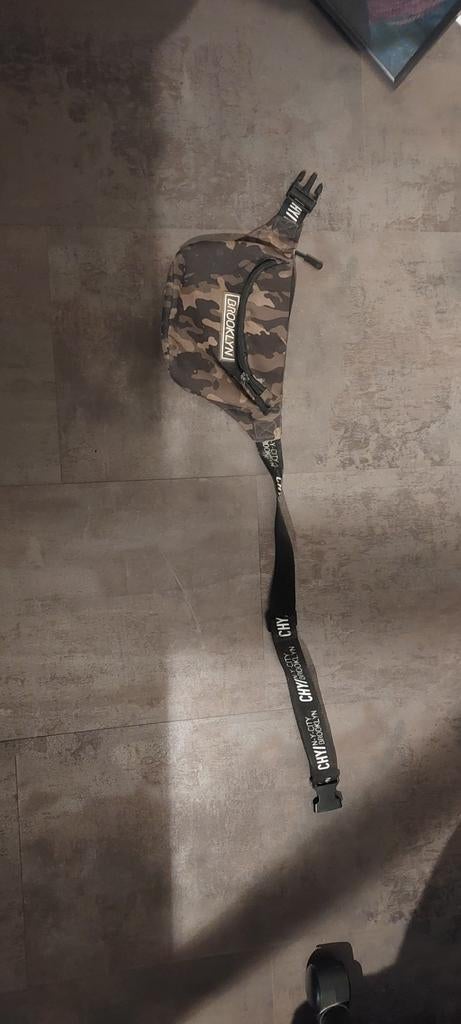 Heuptasje camouflage met Brooklyn opdruk, Overige merken, Gebruikt, Bruin, Ophalen of Verzenden