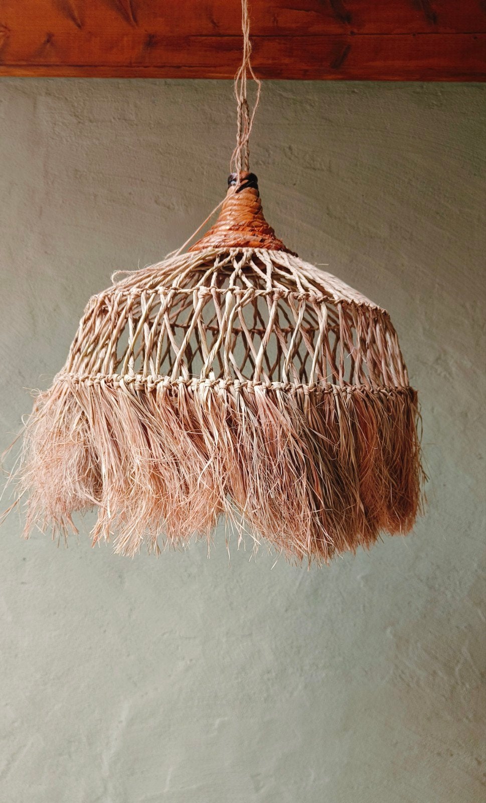Handgemaakte Balinese lamp van natuurlijke materialen. NIEUW, Bohemian, Etnisch, Bali, Natuurlijk, Natuurlijk materiaal, Nieuw
