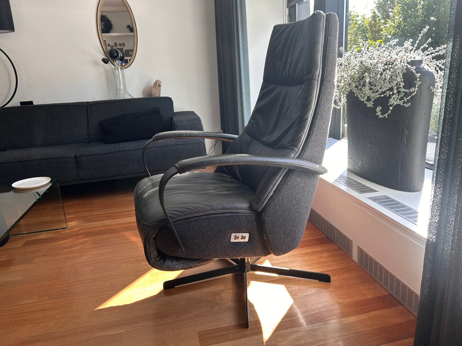 Prominent Umberto Tan relax stoel, Huis en Inrichting, Ophalen, Minder dan 75 cm, Zo goed als nieuw, Modern