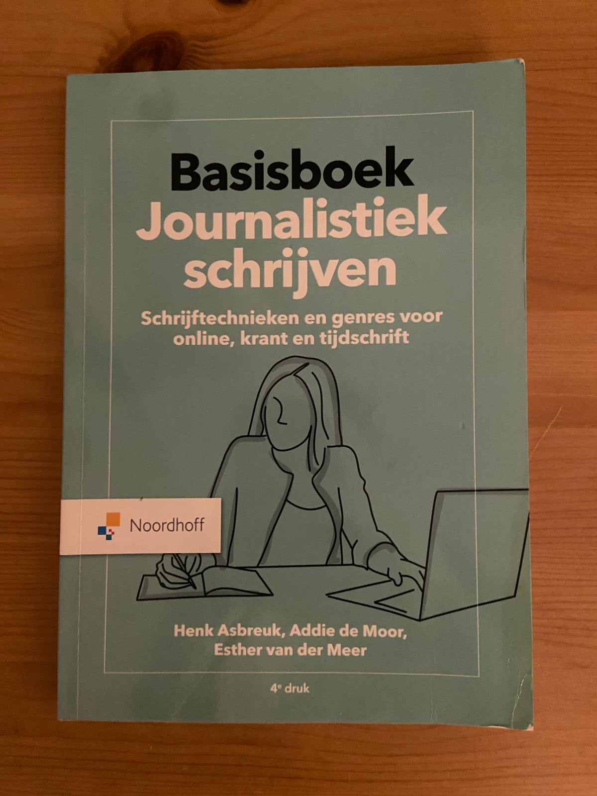 Basisboek Journalistiek schrijven - 4e druk, Boeken, Ophalen of Verzenden, Gamma, Gelezen, HBO