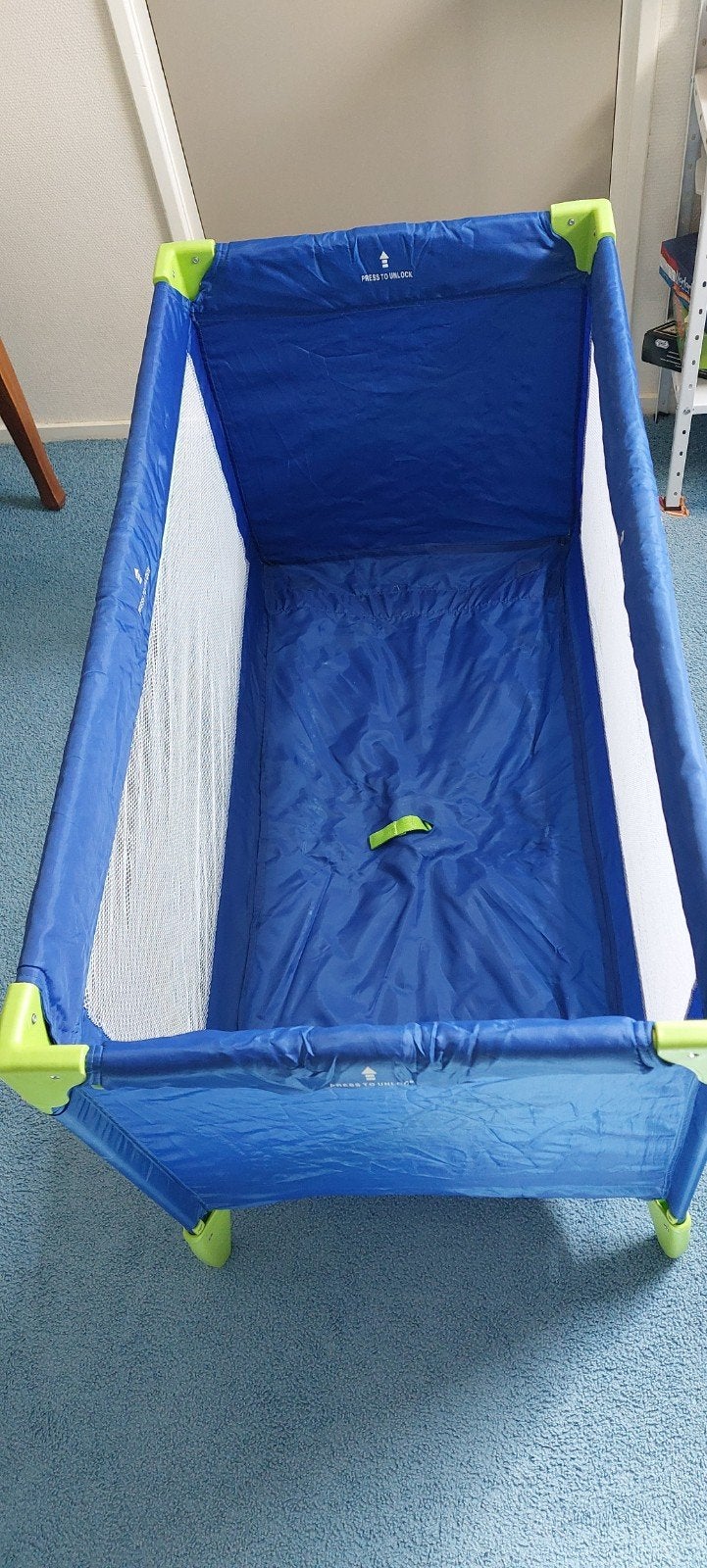 Hauck Campingbedje - Compact en Handig Reisbedje, Ophalen, Gebruikt, Minder dan 140 cm, Minder dan 70 cm