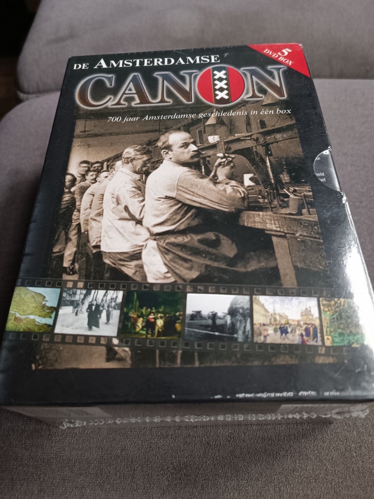 de Amsterdamse canon - 5 dvd box, Cd's en Dvd's, Alle leeftijden, Ophalen of Verzenden, Zo goed als nieuw, Oorlog of Misdaad