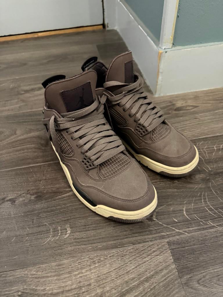 Jordan 4 A Ma Maniére - Maat 42,5, Kleding | Heren, Schoenen, Zo goed als nieuw, Sneakers of Gympen, Overige kleuren, Ophalen of Verzenden