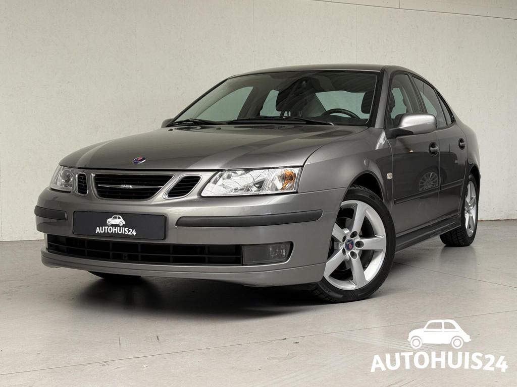 Saab 9-3 Sport Sedan 2.0t Vector UNIEK! NL-AUTO, 1998 cc, Gebruikt, 4 cilinders, Met garantie (alle)