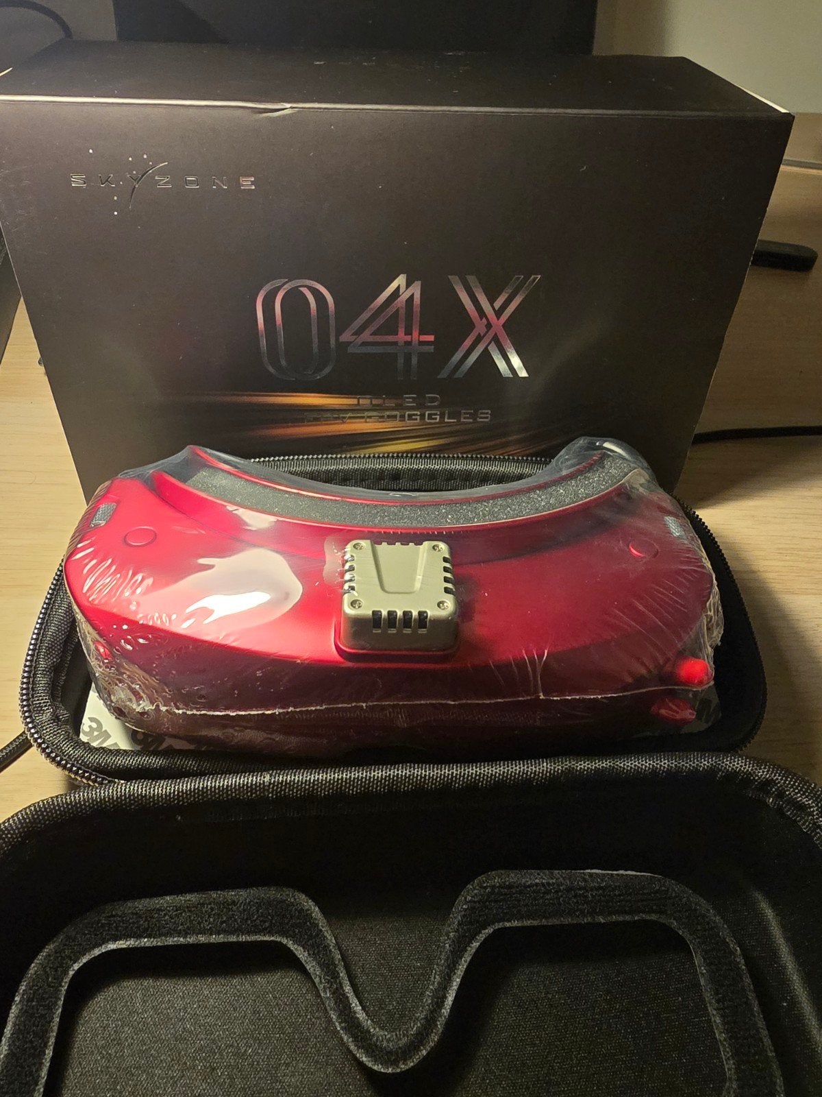 Skyzone SKY04X Pro OLED FPV goggles, rood, Hobby en Vrije tijd, Ophalen of Verzenden, Nieuw