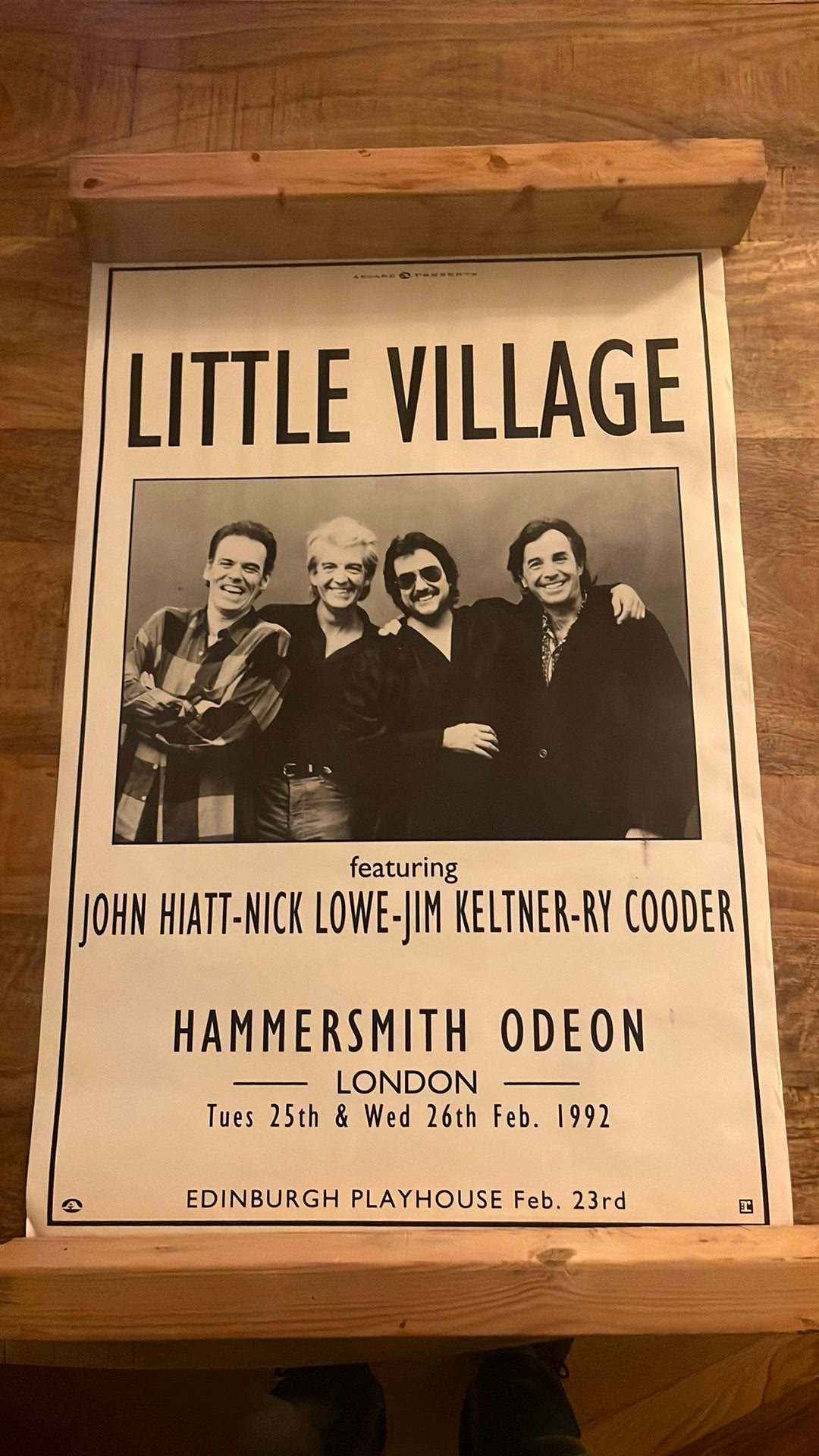 Poster Little Village Ry Cooder, Jim Keltner, Hiatt, Lowe, Ophalen of Verzenden, Zo goed als nieuw, A1 t/m A3, Film en Tv