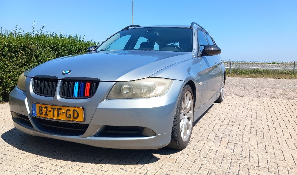 BMW 3-Serie 2.0 I 320 Touring, 13 km/l, Achterwielaandrijving, 1995 cc, Zwart