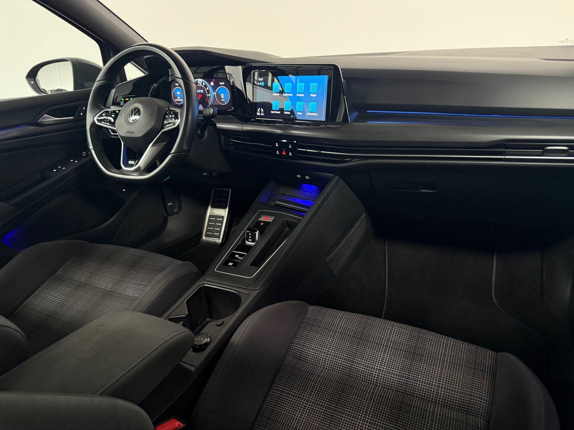 Volkswagen Golf 1.4 eHybrid GTE Blackstyle Dealer Onderhoude, Auto's, Stof, Gebruikt, Met garantie (alle), 1524 kg