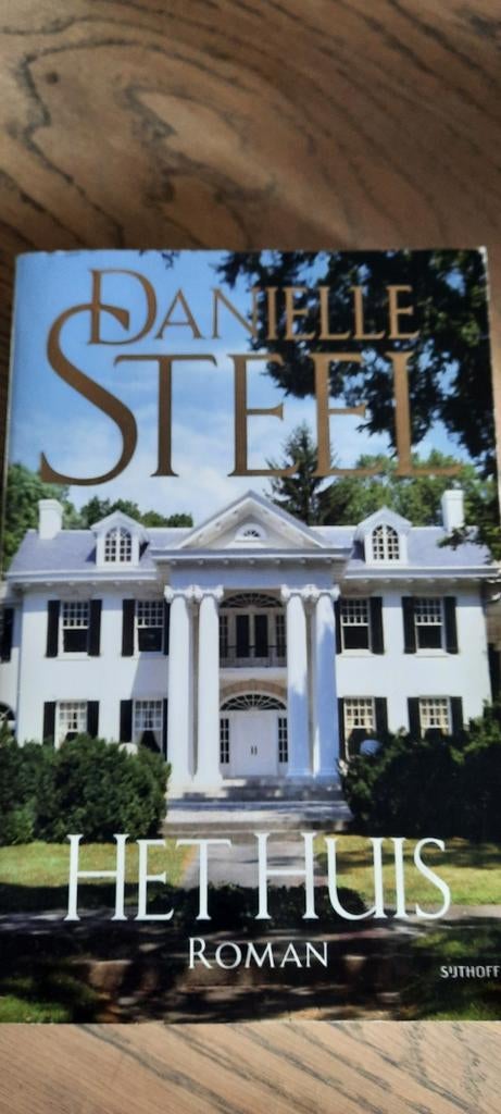 Danielle Steel - Het huis, Boeken, Historische romans, Zo goed als nieuw, Ophalen of Verzenden