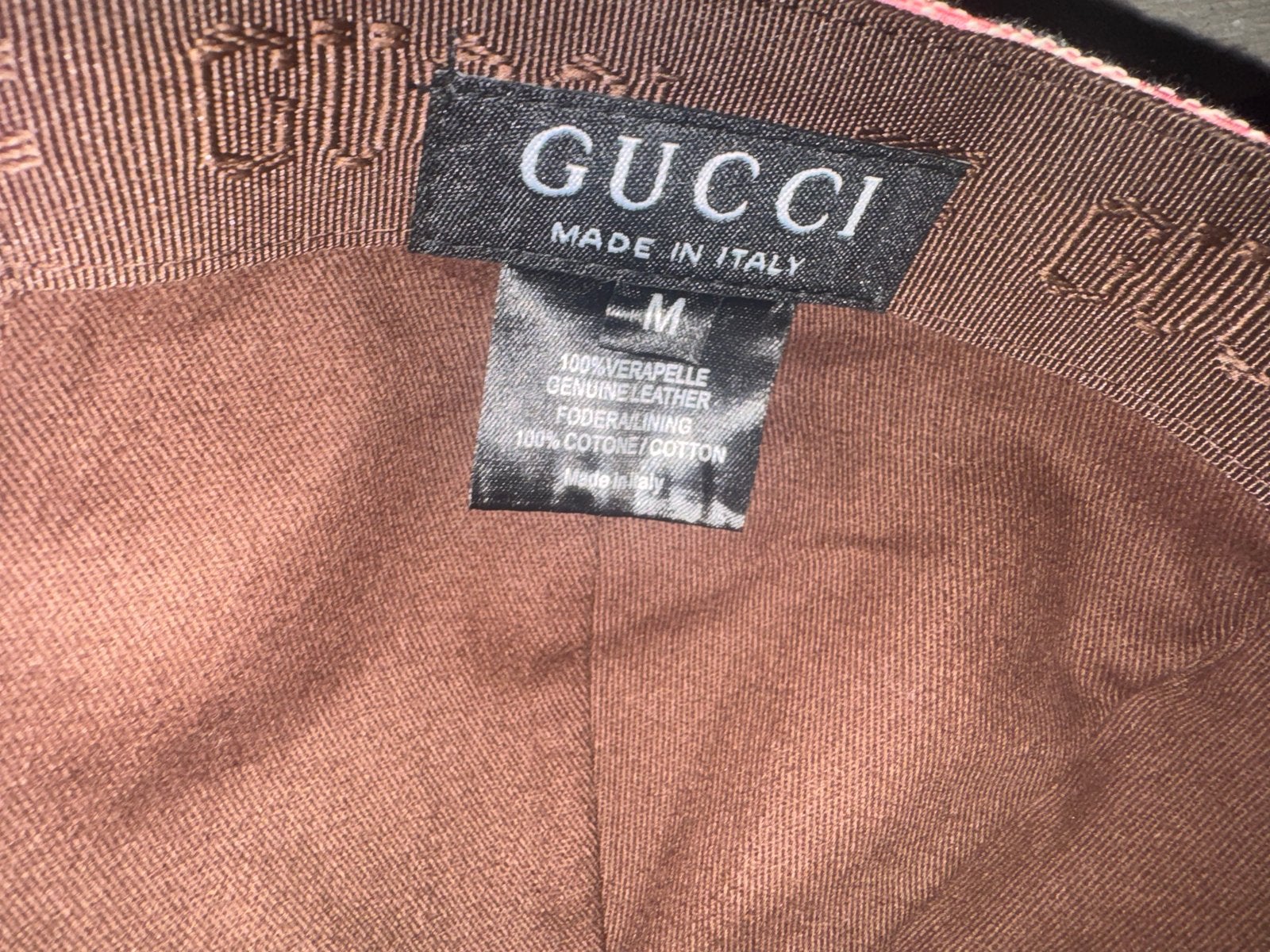 Gucci pet roze met GG-patroon - Maat M, Kleding | Dames, Ophalen of Verzenden, Zo goed als nieuw, Pet