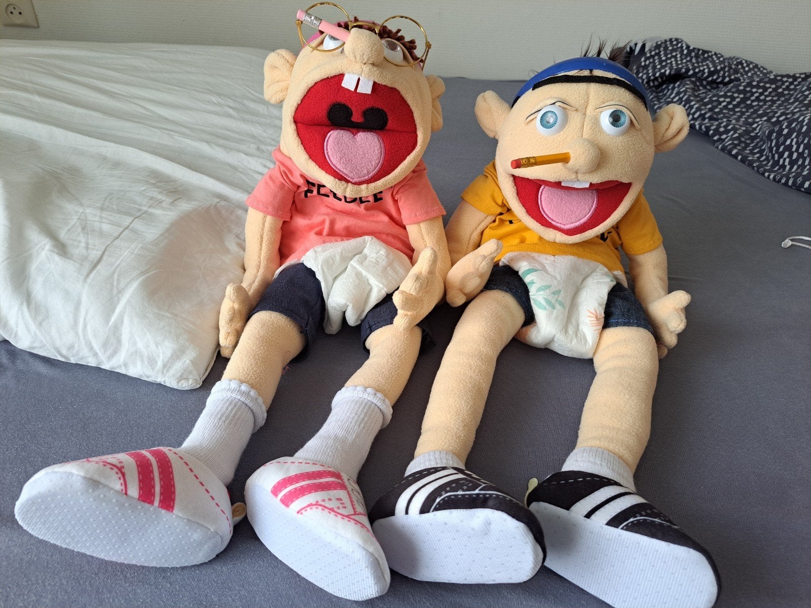 Sml Jeffy en Feebee Handpoppen, Ophalen of Verzenden, Zo goed als nieuw, Overige typen