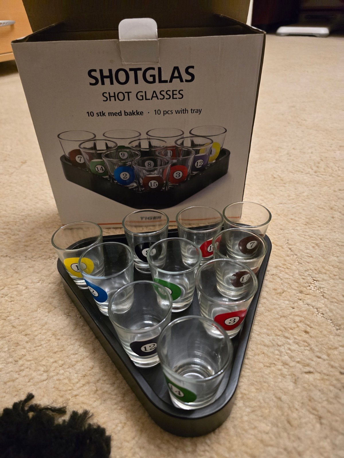 Voor een gezellige avond: Leuk Shotglas Tiger spel te koop, Hobby en Vrije tijd, Gezelschapsspellen | Bordspellen, Ophalen of Verzenden