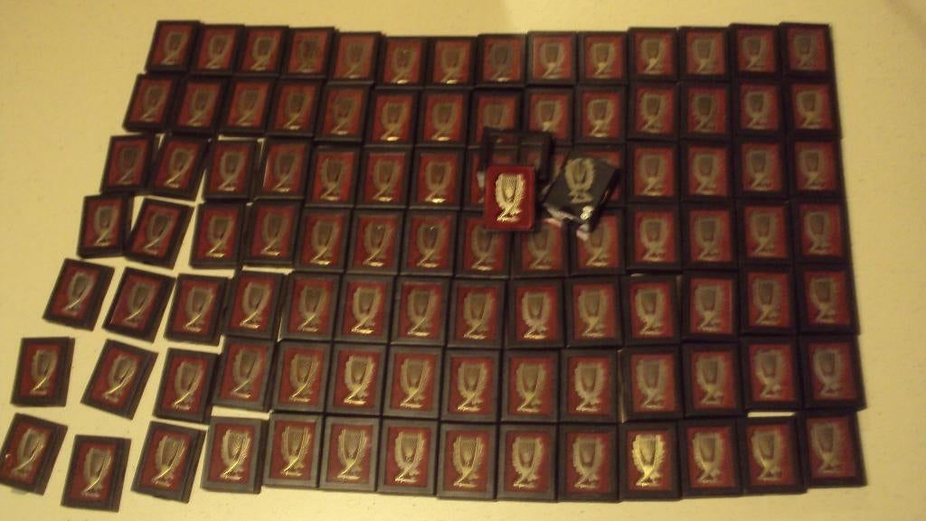 TOP * lot 90 insignes para repro WW2, Verzamelen, Militaria | Tweede Wereldoorlog, Embleem of Badge, Duitsland, Ophalen of Verzenden