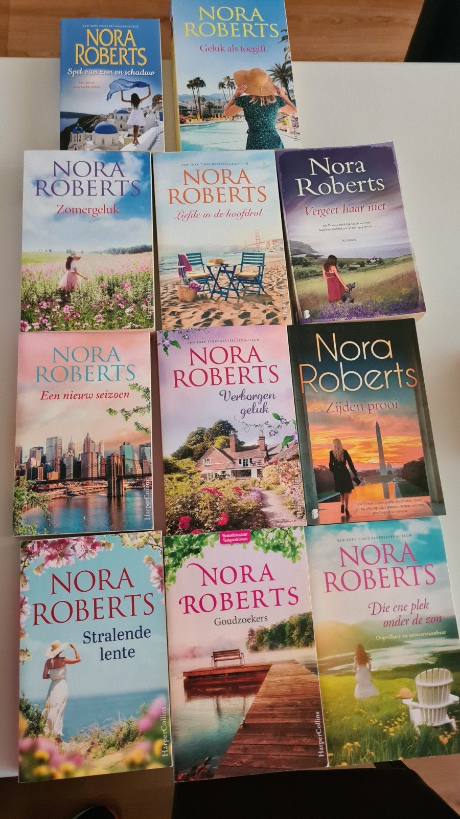 Nora Roberts boekenpakket - 11 romans, Boeken, Ophalen of Verzenden, Gelezen, Nora Roberts, Wereld overig
