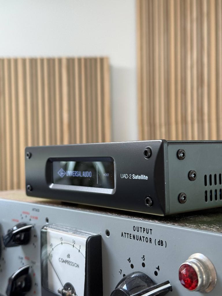 Universal Audio UAD-2 Satellite Octo Thunderbolt, Ophalen of Verzenden, Zo goed als nieuw, Audio