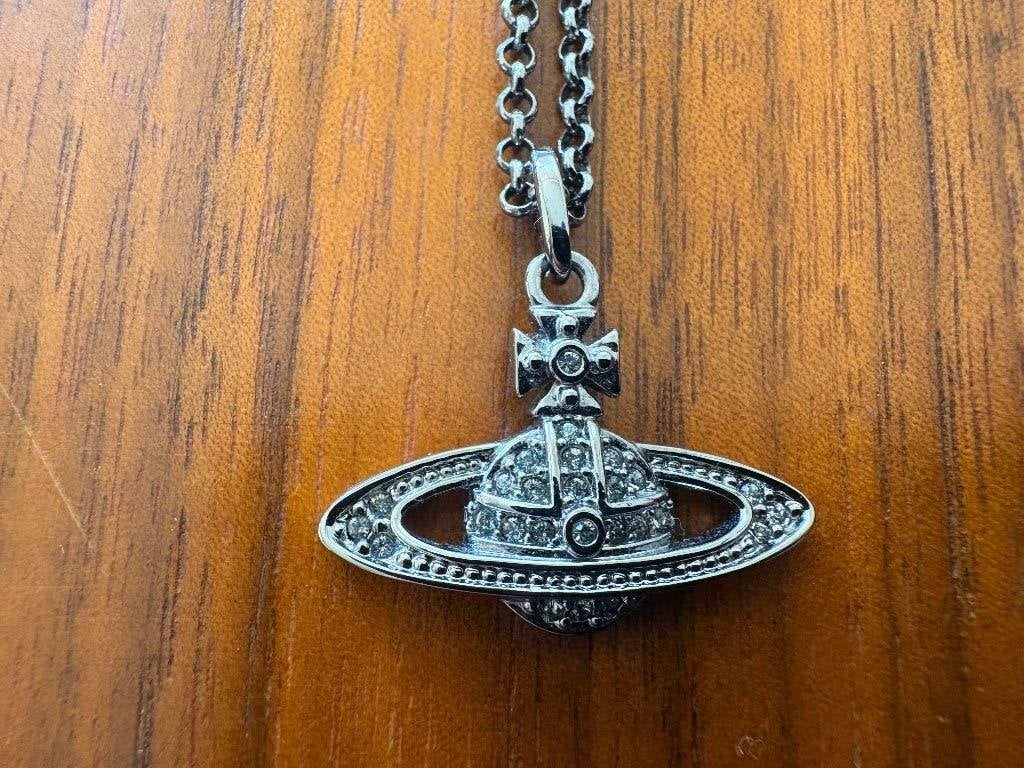 Vivian Westwood Ketting + Orb hanger - gunmetal - zgan, Sieraden, Tassen en Uiterlijk, Kettingen, Met hanger, Overige kleuren