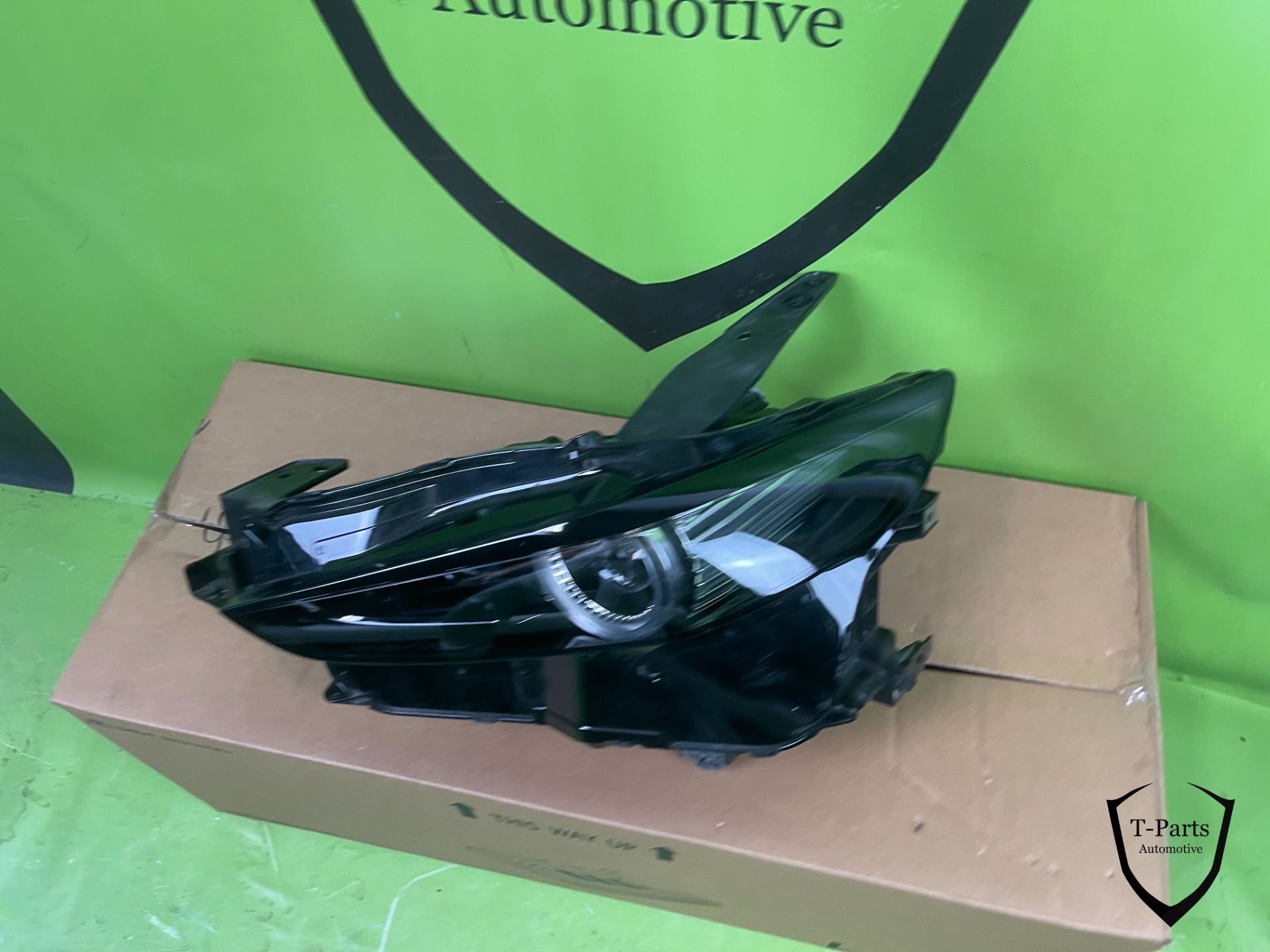 mazda CX30 cx 30 koplamp links dfr767890, Auto-onderdelen, Info@fabrikant.eu, Ophalen of Verzenden, Mazda, Fabrikantstraat 1
1000 AA  Amsterdam