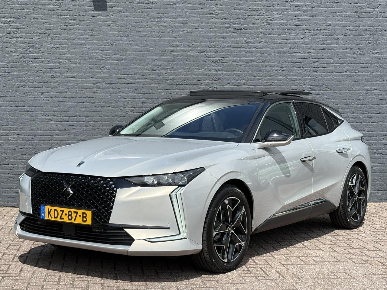 DS DS 4 1.2 Hybrid 136 Pallas | Automaat | Adaptieve Cruise, Auto's, DS, Automaat, 145 pk, Gebruikt, 1199 cc