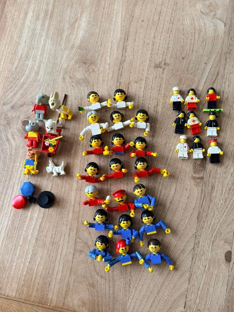 LEGO Figuren 35 stuks + extra’s, Ophalen of Verzenden, Gebruikt, Lego