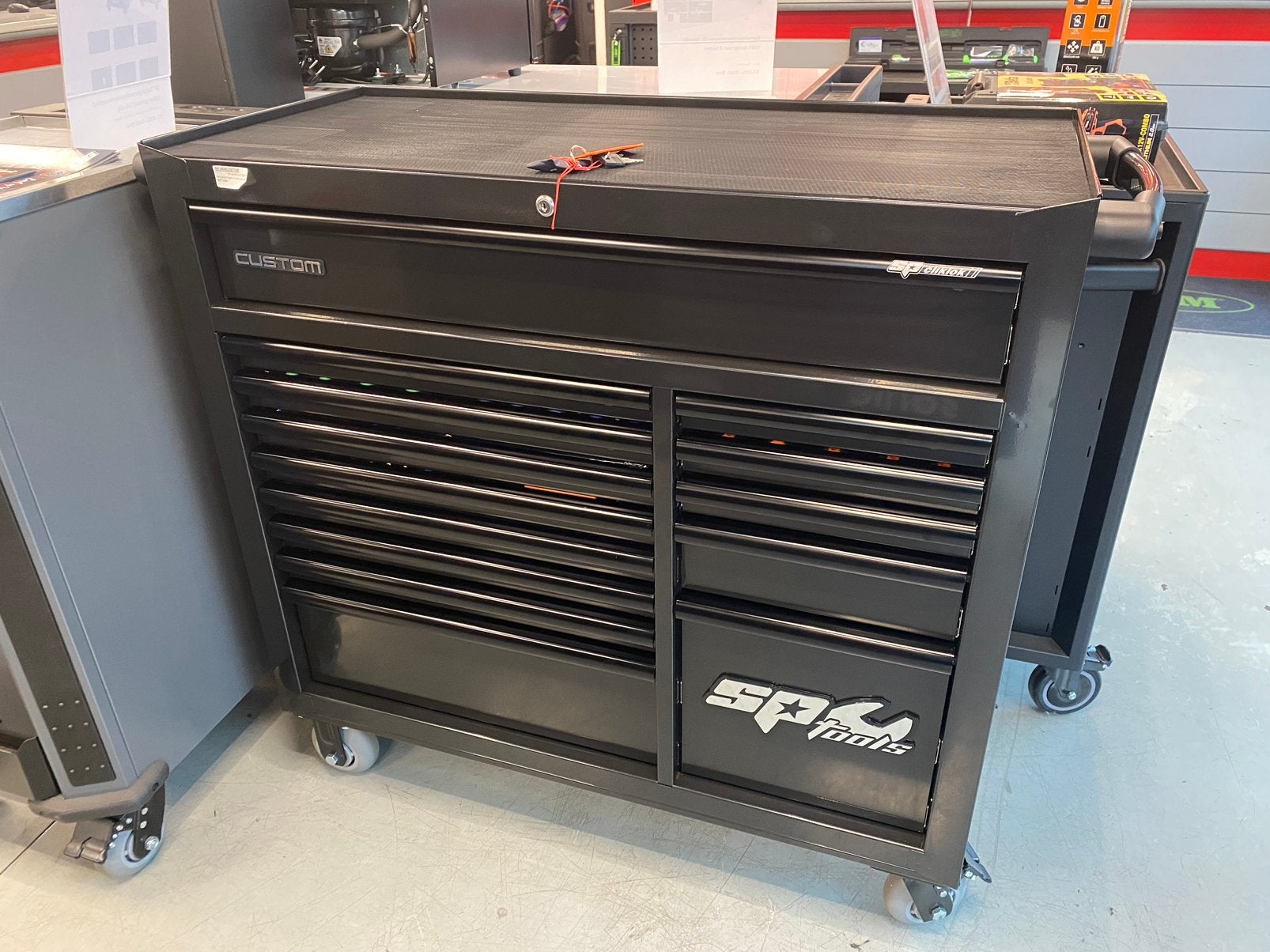 SP Tools gereedschap wagen kar 400dl gevuld SPSS Custum, Auto diversen, Autogereedschap, 7903AZ, Nieuw, Ophalen of Verzenden, Mduinkerken@jaritechniek.nl
