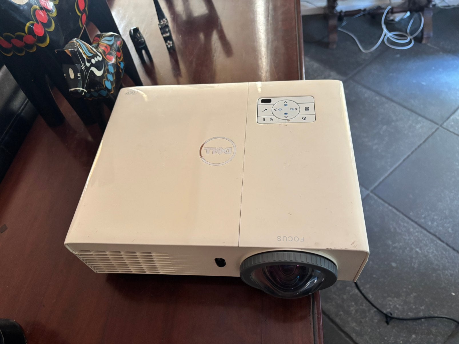 Dell S320 short throw beamer, HD (720), Ophalen of Verzenden, Zo goed als nieuw, Dell