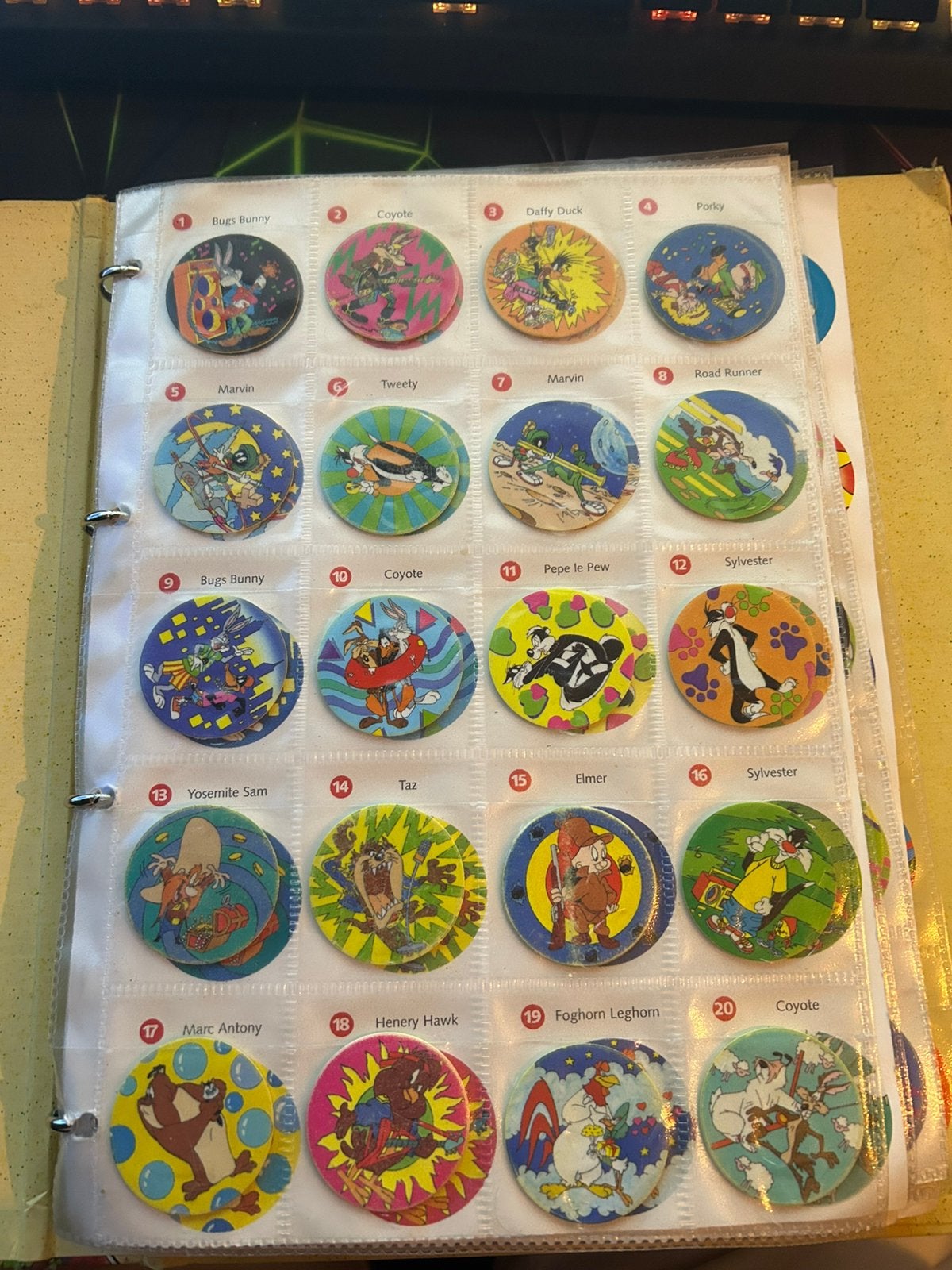 Flippo serie 1 Looney toones 1-100, Verzamelen, Flippo's, Ophalen, Losse flippo's