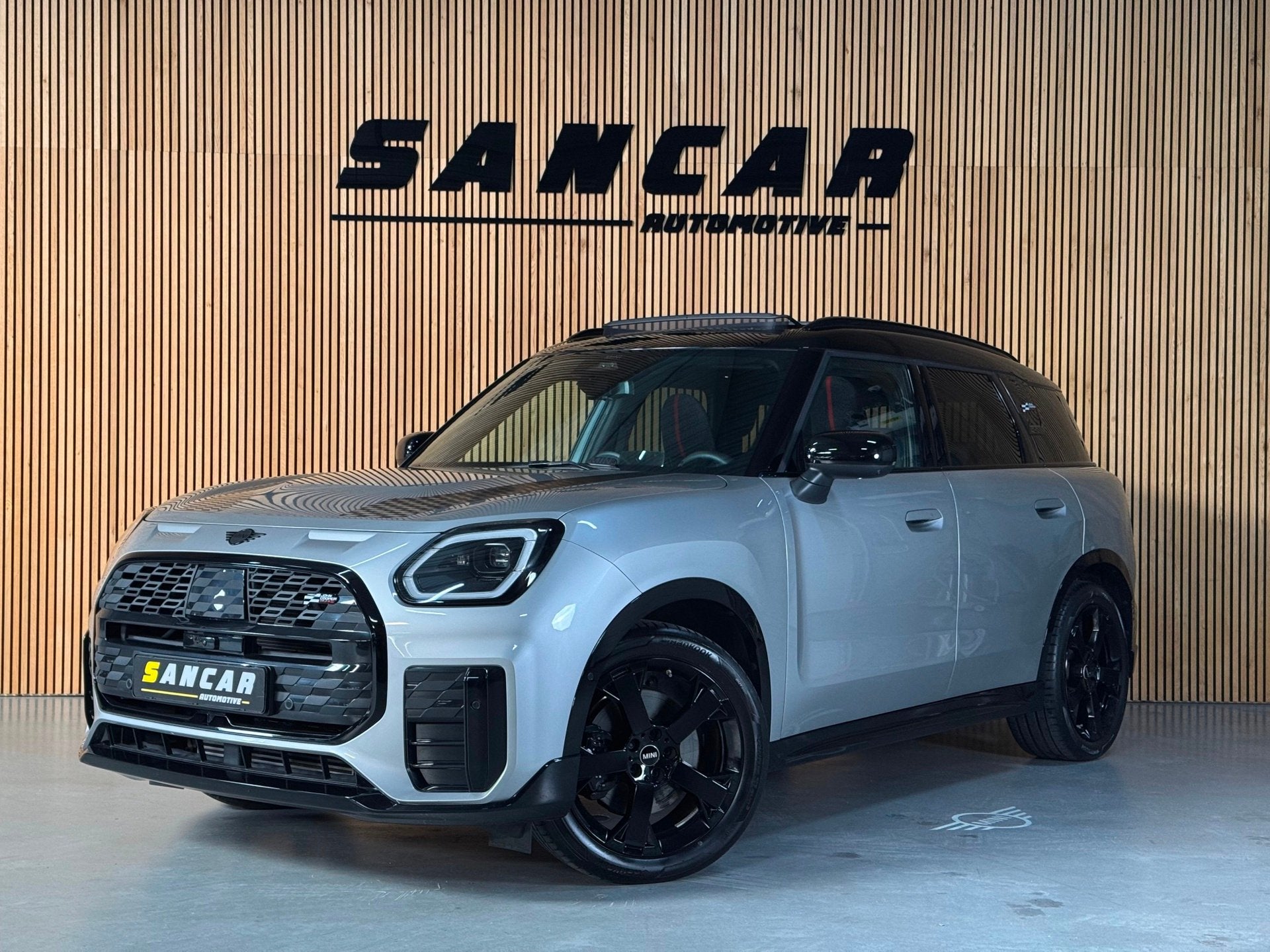 Mini Countryman 1.5 C John Cooper Works L PANO|HUD|H&K|AMBIE, Dealer onderhouden, Verwarmde buitenspiegels, Gebruikt, Zwart