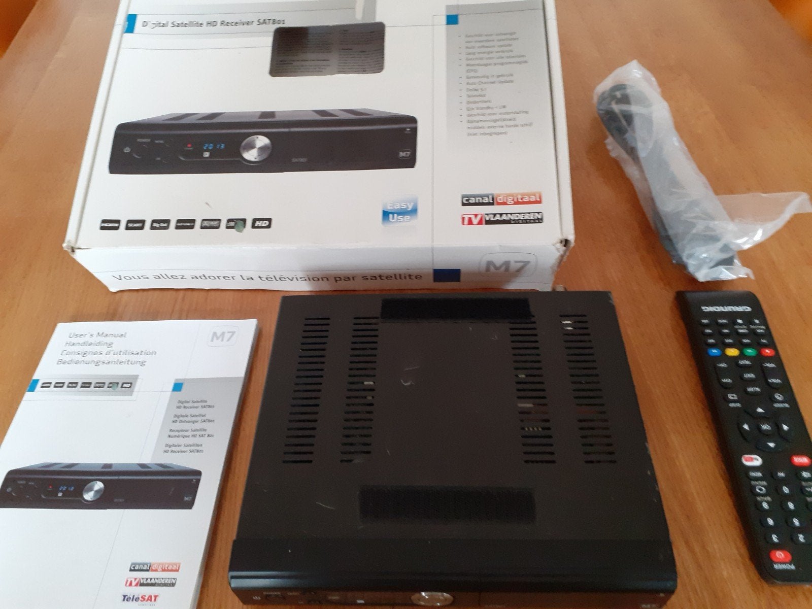 Digitale Satellite hd receiver sat 801, Ophalen of Verzenden
