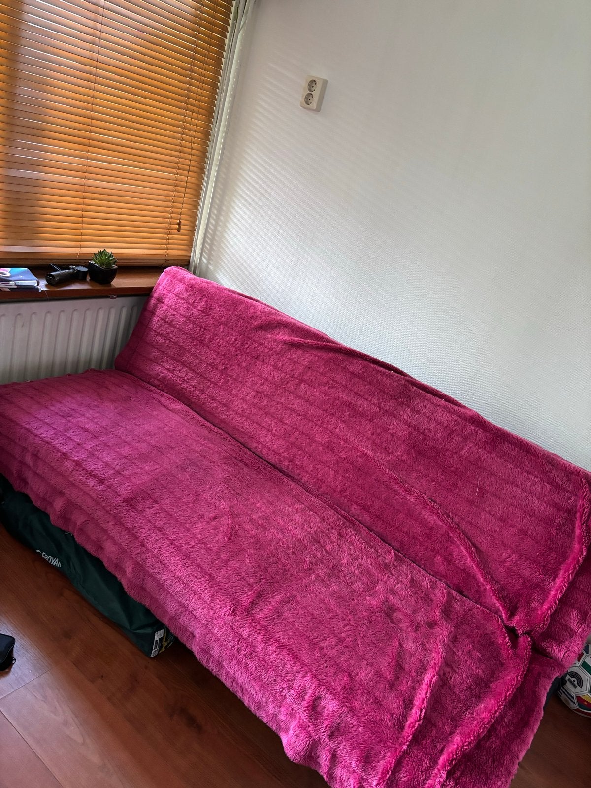 Zwarte slaapbank - Compact en comfortabel, Ophalen, Gebruikt, Zwart, Overige maten