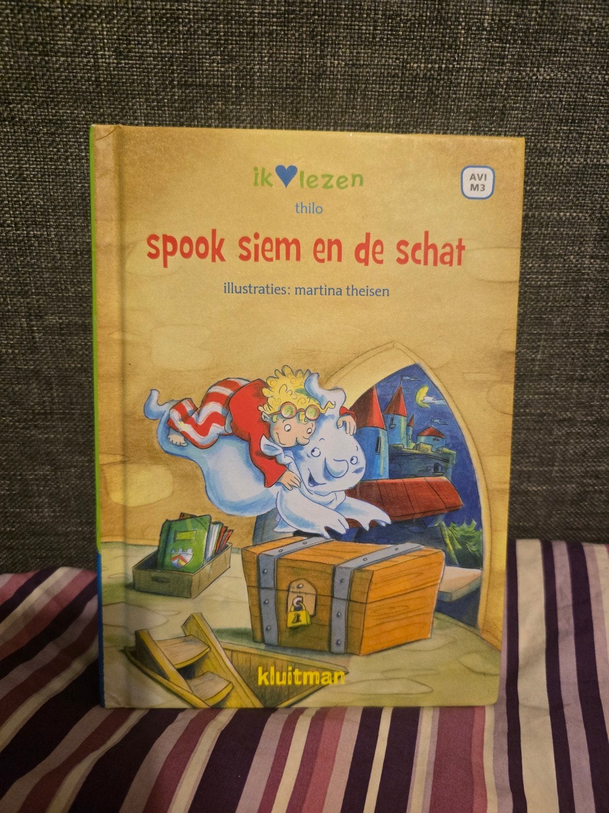 Spook Siem en de Schat - AVI M3 kinderboek, Ophalen of Verzenden, Zo goed als nieuw, Thilo, Fictie algemeen