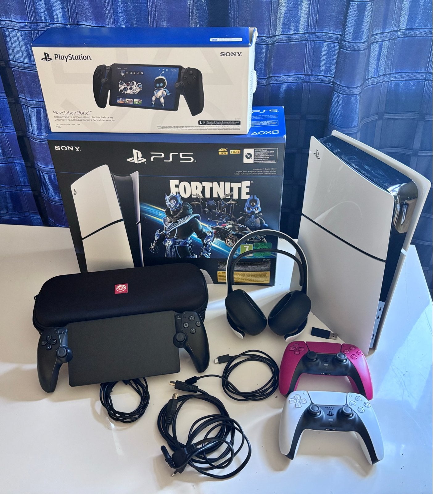 PlayStation 5 Bundel: Console, Portal, Controllers & Headset, Spelcomputers en Games, Games | Sony PlayStation 5, Ophalen, Overige genres