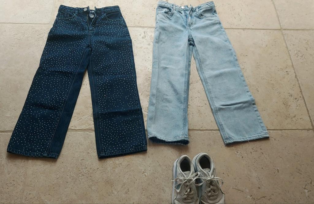 2 broeken maat 140, Kleding | Dames, Spijkerbroeken en Jeans, Ophalen of Verzenden, Zo goed als nieuw, Blauw, W27 (confectie 34) of kleiner