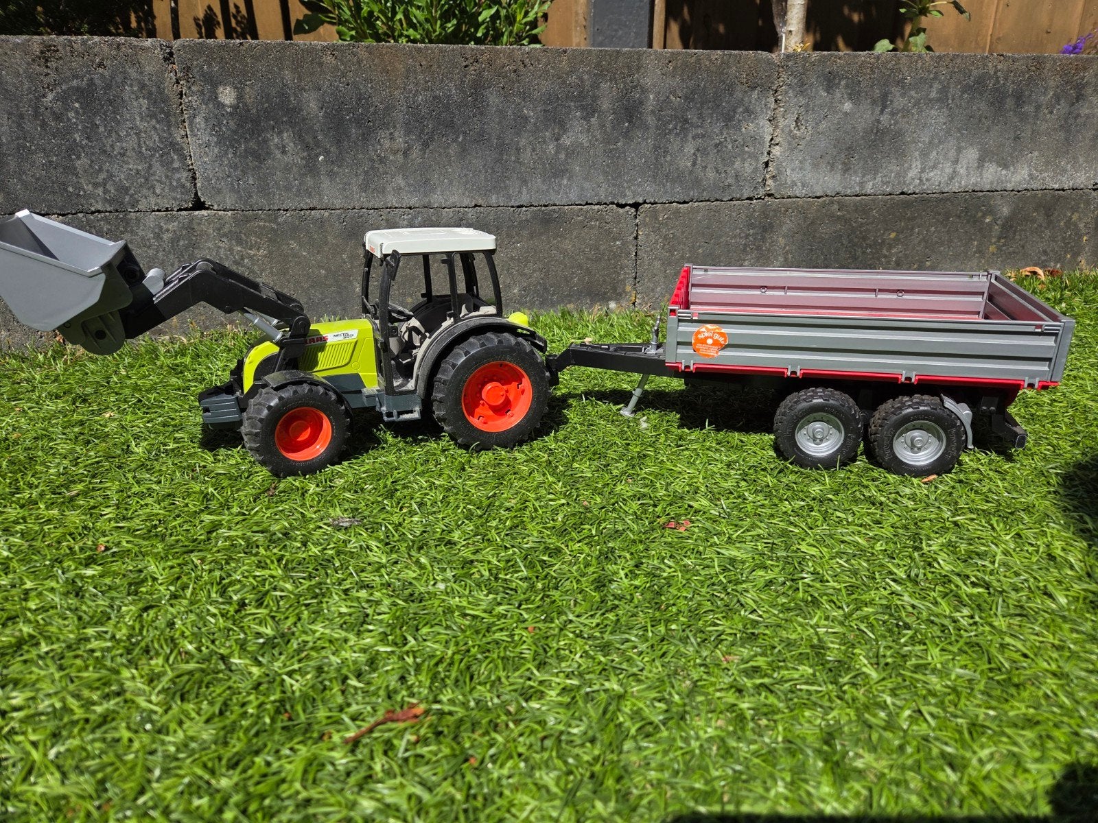 Bruder, Claas trekker met aanhanger., Ophalen of Verzenden, Zo goed als nieuw