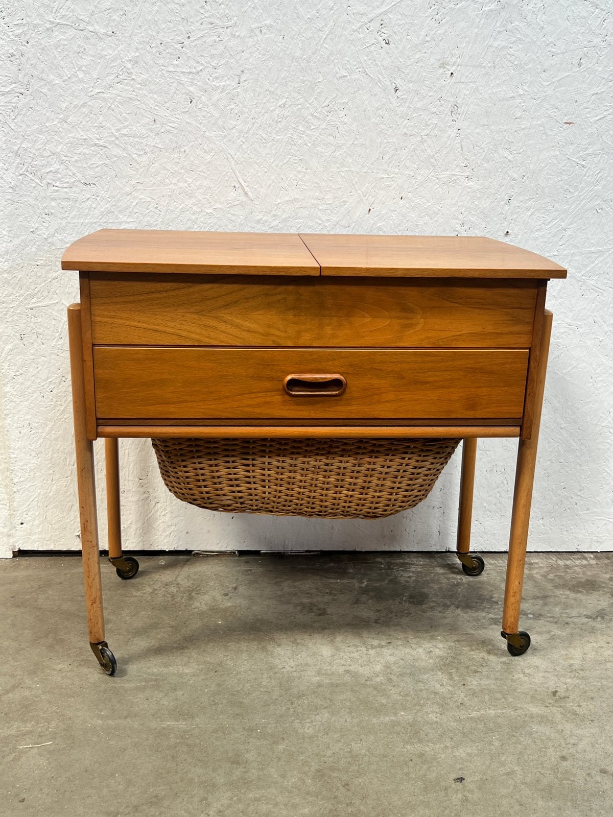 Vintage Deens naaimeubel / bijzettafeltje, 1960’s, 45 tot 60 cm, Gebruikt, Midcentury, Vintage, Design, Deens, Scandinavisch, Onbekend