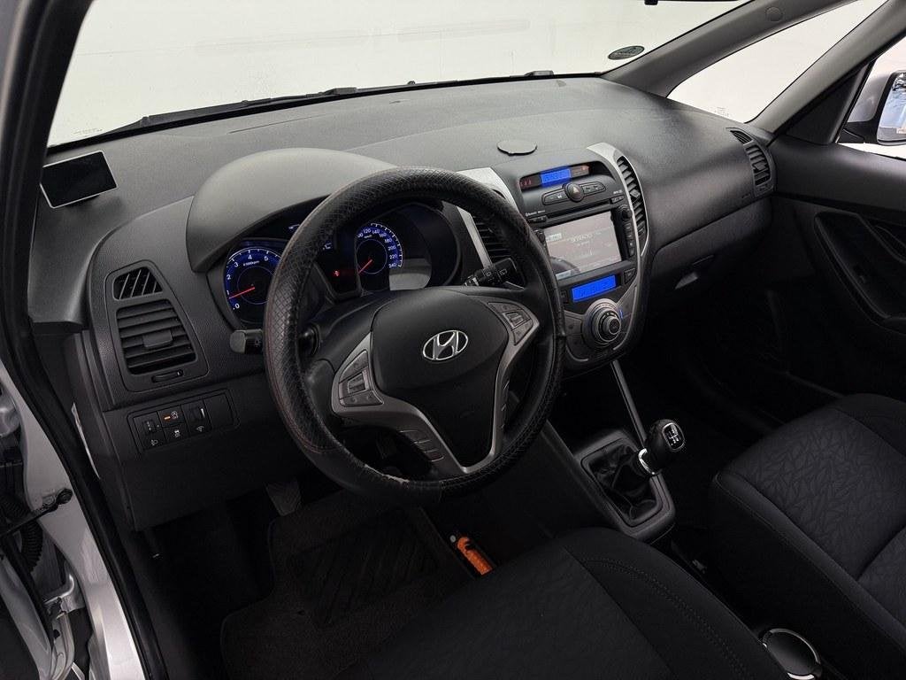 Hyundai ix20 1.6i i-Vision Trekhaak 1300kg Ecc/Nav/4S.Banden, Auto's, Voorwielaandrijving, Gebruikt, 1591 cc, 4 cilinders