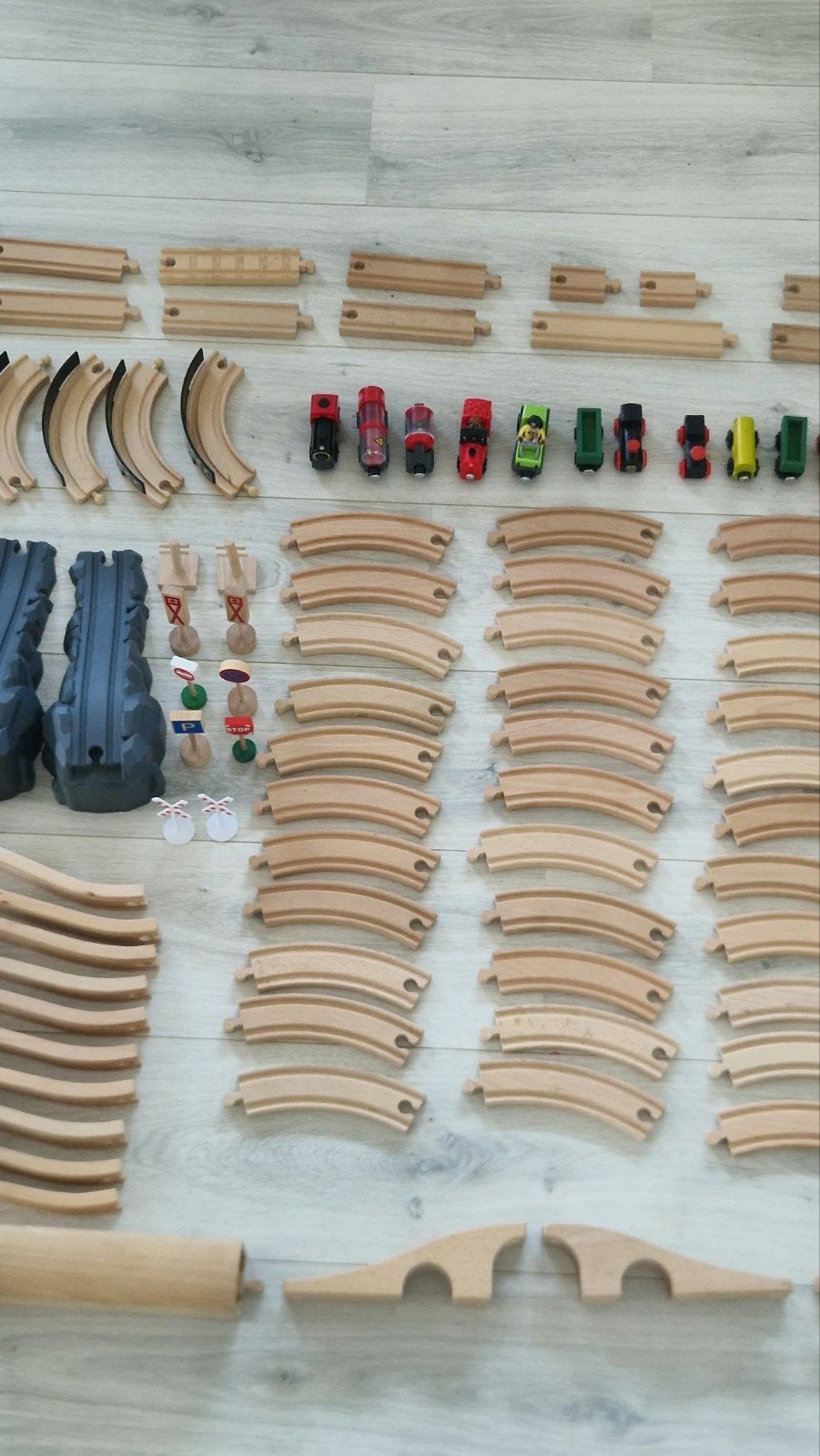 Houten treinbaan Brio, Kinderen en Baby's, Ophalen of Verzenden, Gebruikt, Bouwen