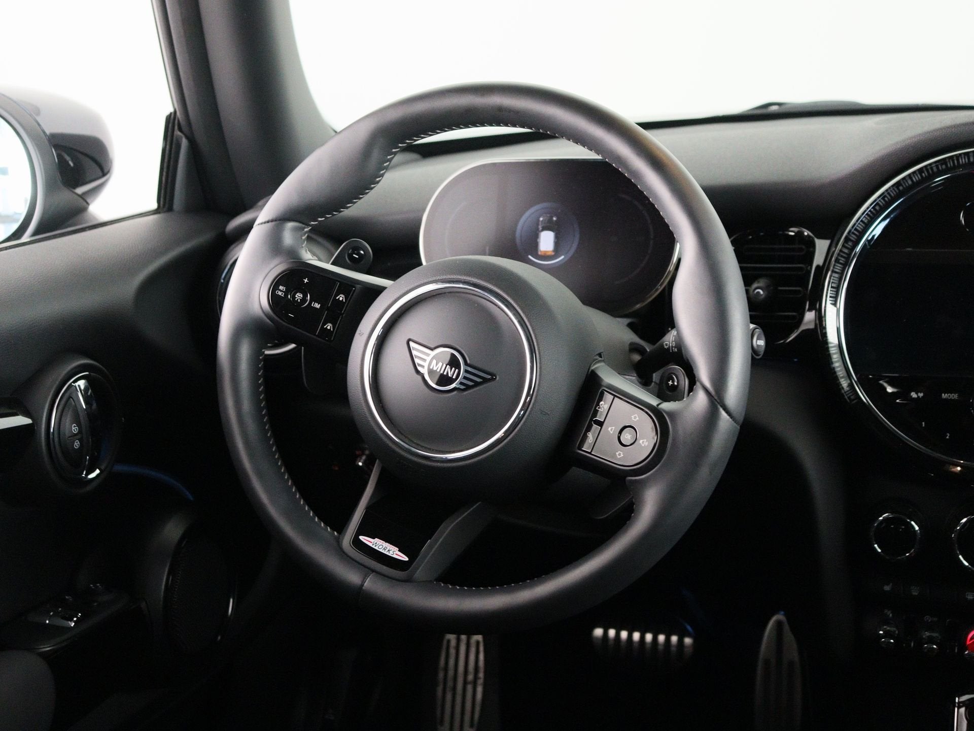 MINI 3-deurs Cooper S JCW-Trim Aut. (bj 2023, automaat), Gebruikt, Met garantie (alle), Bedrijf, Verwarmde buitenspiegels