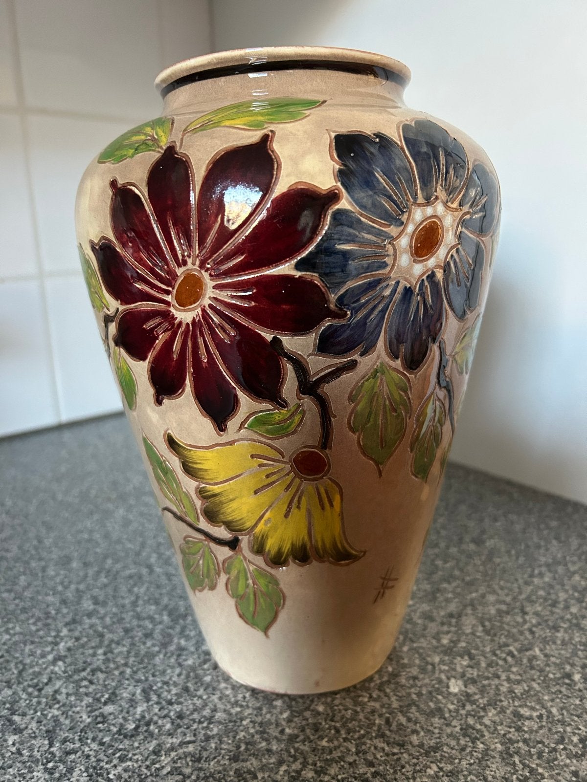 Gouda aardewerk vaas, bloemmotief, gelimiteerde oplage, Ophalen of Verzenden