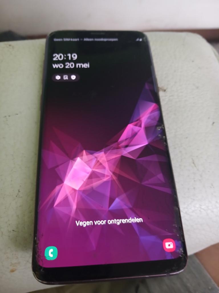 Samsung s9 plus kleine glas schade rechts, Telecommunicatie, Mobiele telefoons | Samsung, 64 GB, Ophalen of Verzenden, Zwart