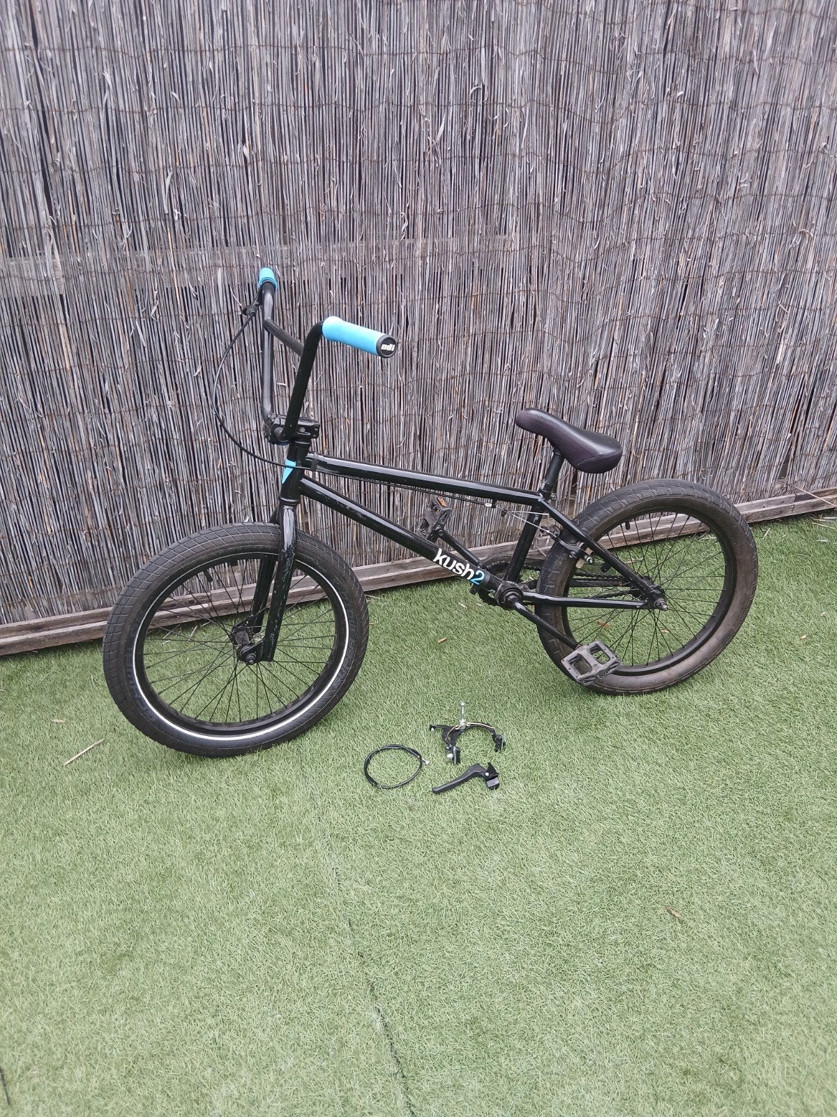 Kush2 BMX Fiets - Zwart met Blauwe Details, Fietsen en Brommers, Ophalen, Gebruikt, Staal, Velgrem