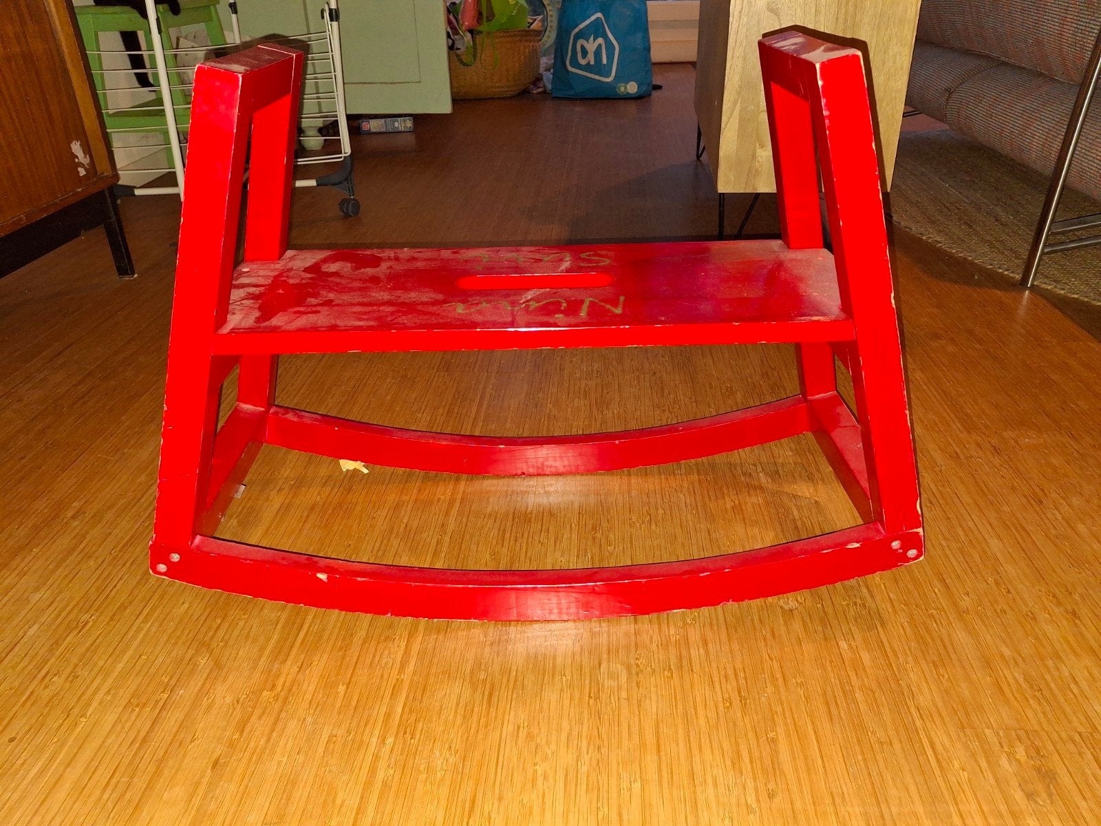 Rode houten schommelstoel voor kinderen - Gratis, Ophalen, Gebruikt, Jongen of Meisje